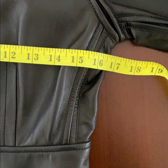 Diane von Furstenberg black leather jacket Sz 6 - Picture 7 of 8